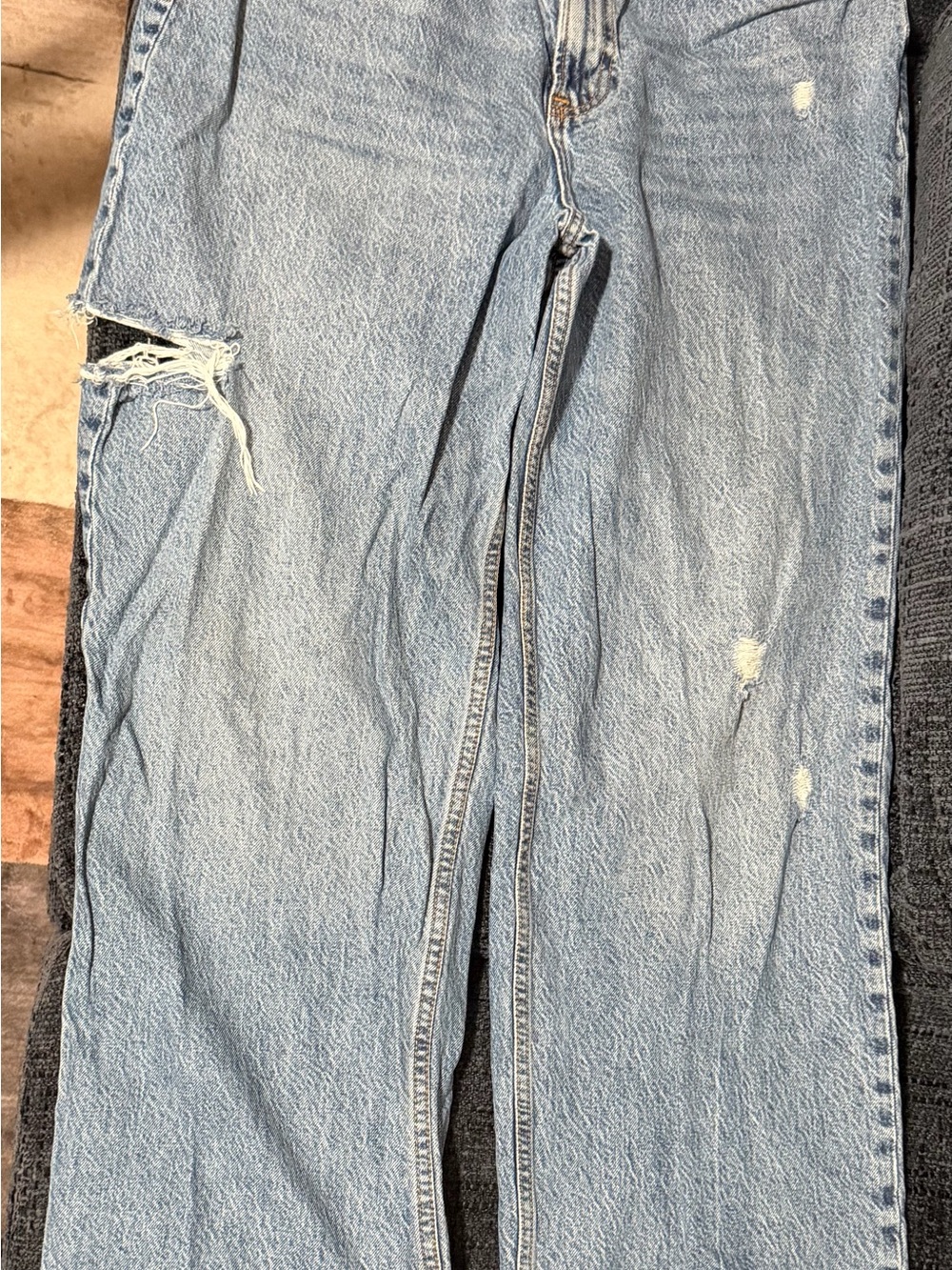 Abercrombie & Fitch Light Blue Relaxed Fit Distressed Jeans